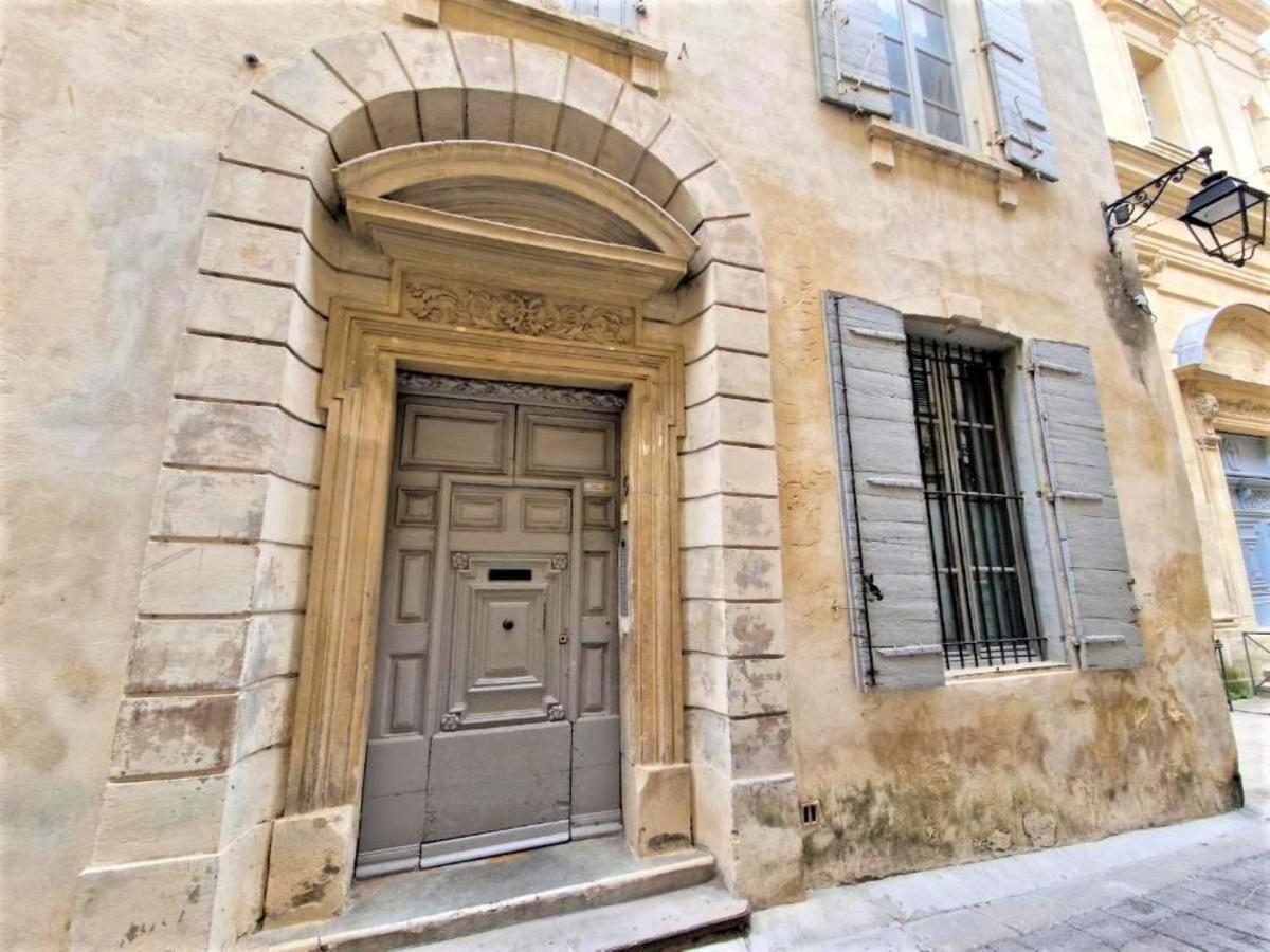 L'Appart De La Rue Balze 阿爾勒 外观 照片